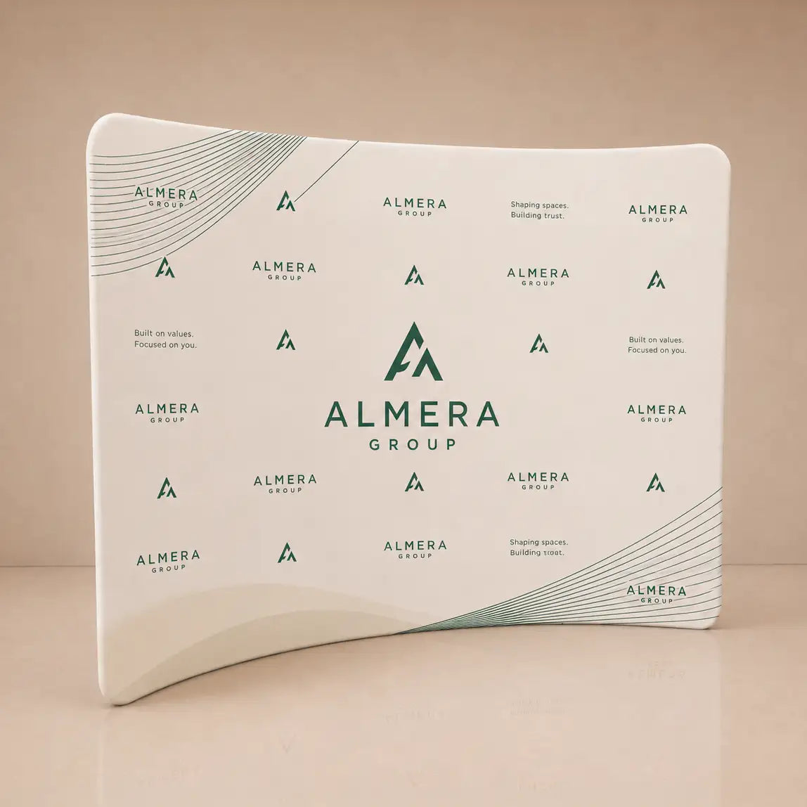 Photocall Tubular Curvo con estructura de aluminio y textil impreso